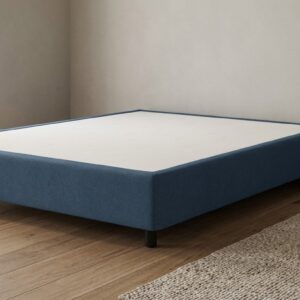 Letto Sommier Boxspring by Manifattura Falomo ambientata blu avio